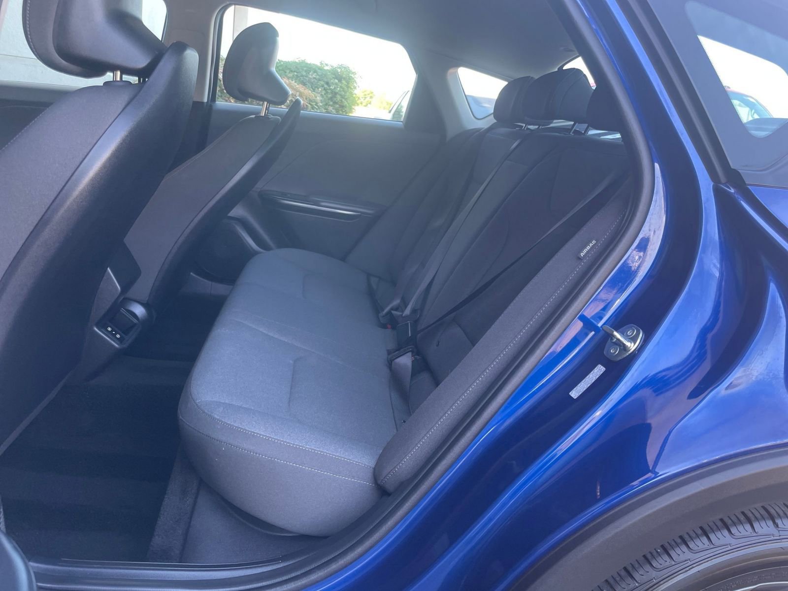 Used 2025 Kia K4 LXS image 38