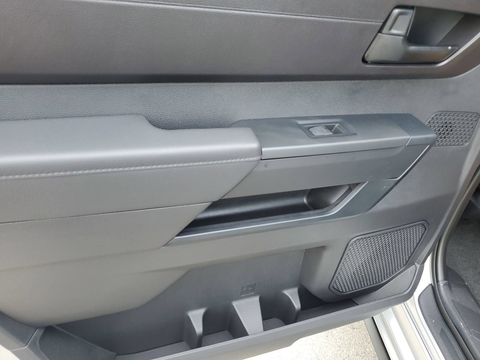 Certified 2026 Toyota Tundra SR AWD/4WD image 15