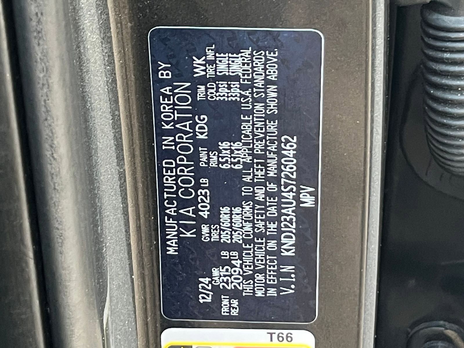 Used 2025 Kia Soul LX w/ LX Technology Package FWD image 29