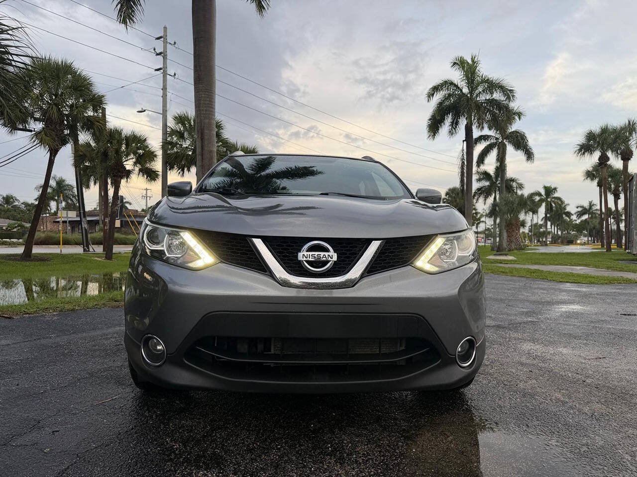 Used 2017 Nissan Rogue Sport SV w/ SV Premium Package FWD image 8