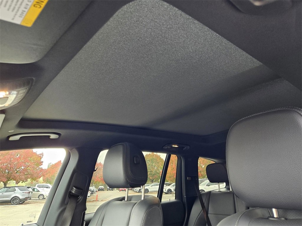 Used 2025 Mercedes-Benz GLS 450 4MATIC image 21