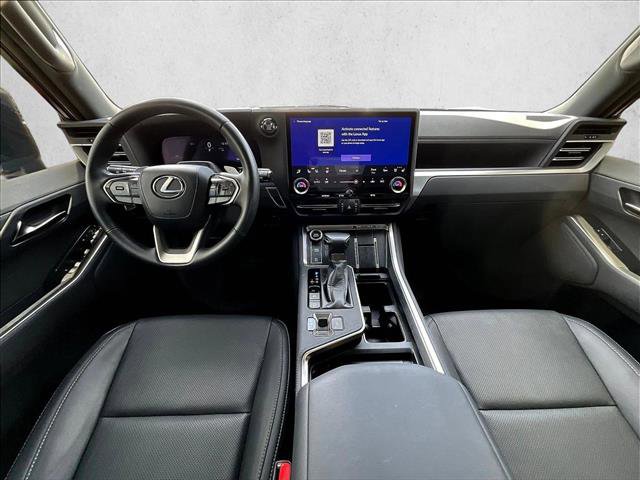 Used 2025 Lexus GX 550 w/ Cold Area Package AWD/4WD image 16