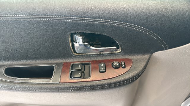 Used 2007 Chevrolet Uplander LT w/ Convenience Package FWD image 8