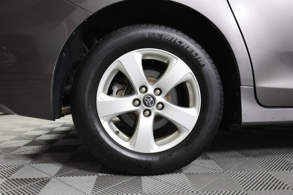 Used 2018 Toyota Sienna LE FWD image 7