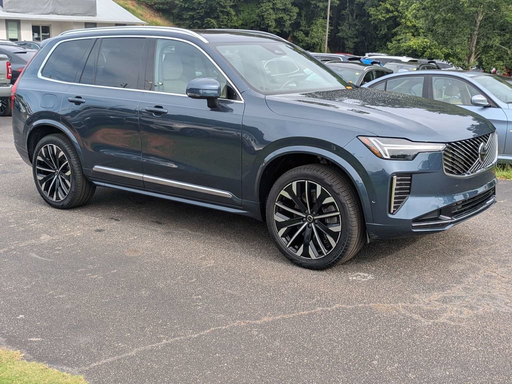 Certified 2026 Volvo XC90 T8 Ultra w/ Protection Package Premier AWD/4WD image 8