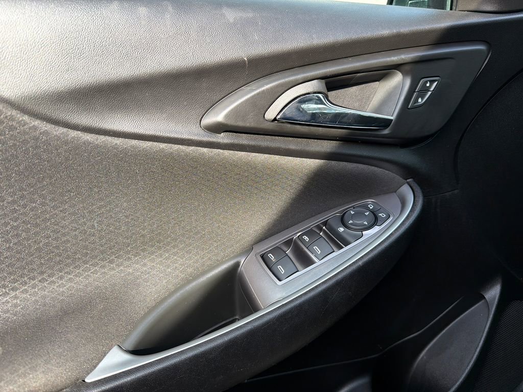 Used 2024 Chevrolet Malibu LT image 30