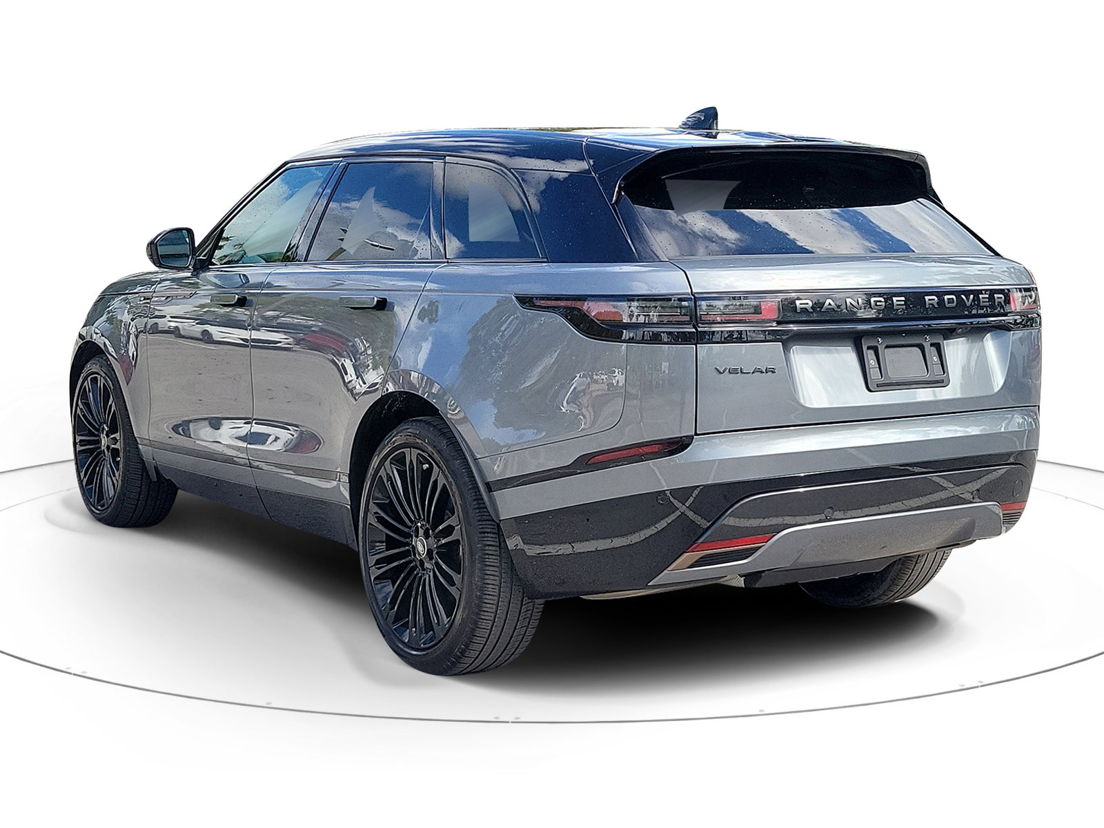 Used 2024 Land Rover Range Rover Velar Dynamic HSE image 3