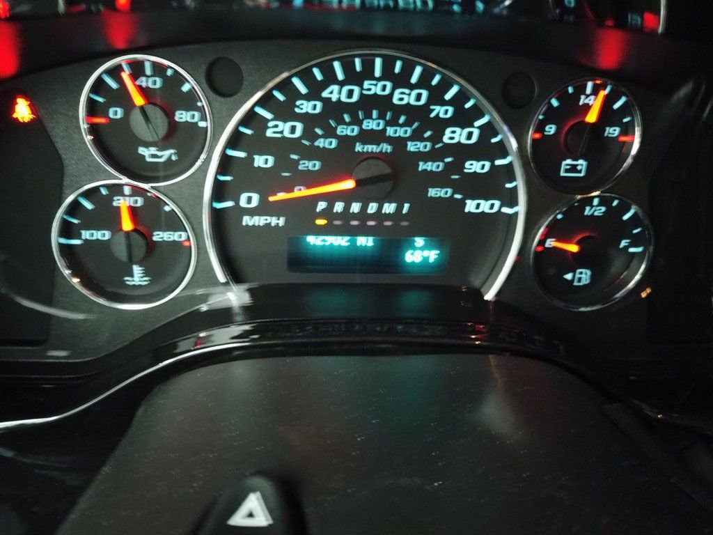 Used 2020 Chevrolet Express 2500 Extended w/ Enhanced Convenience Package image 25