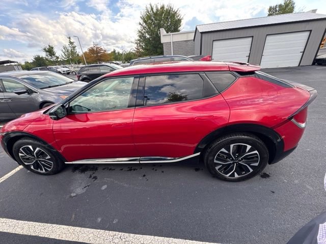 Used 2024 Kia EV6 Wind RWD image 2