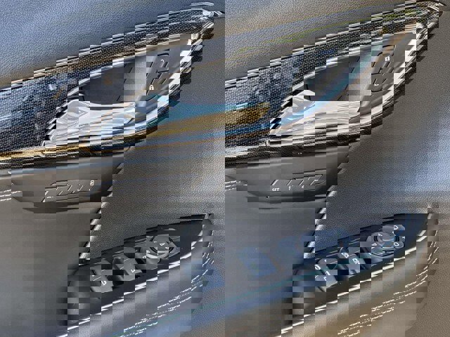 Used 2023 Buick Envision Essence image 17