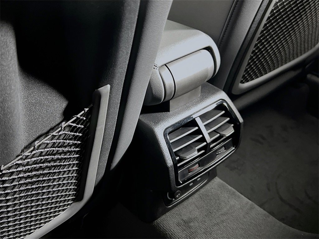 New 2025 Audi Q3 2.0T Premium image 23