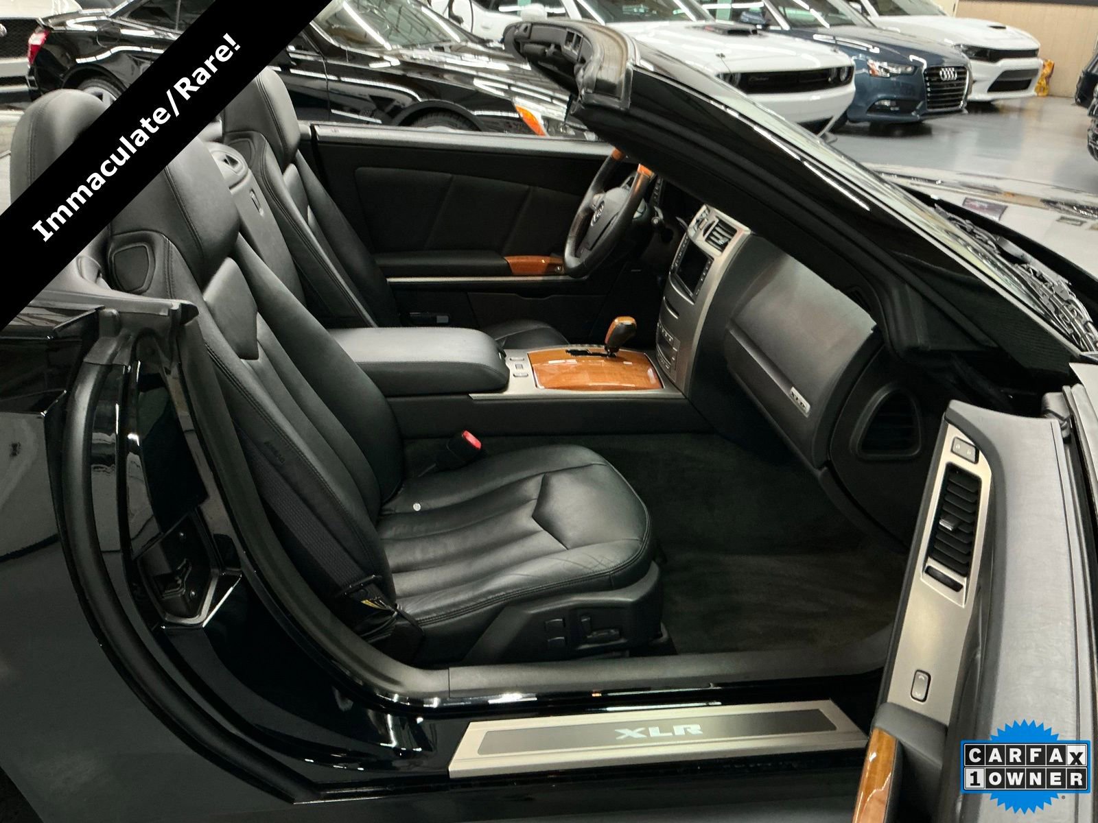 Used 2005 Cadillac XLR image 11