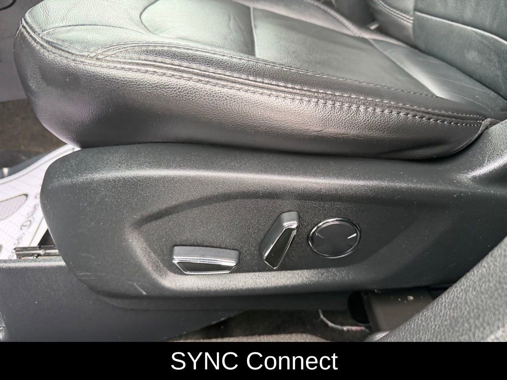 Used 2018 Ford Explorer XLT w/ Equipment Group 202A image 14