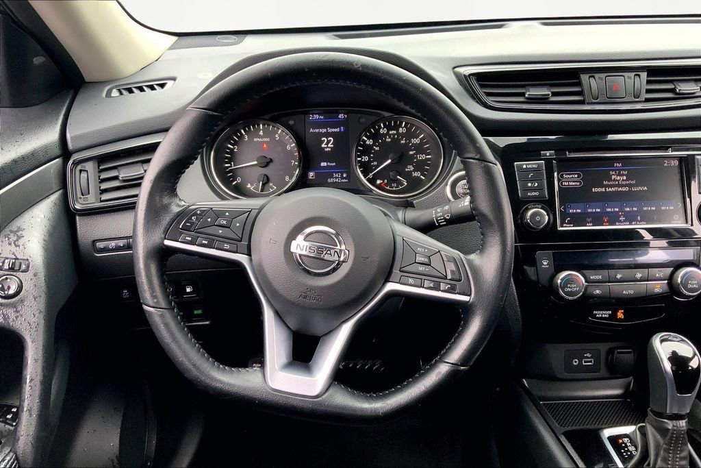 Used 2020 Nissan Rogue SV image 8