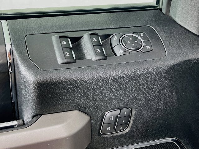Used 2020 Ford F150 Lariat w/ Equipment Group 502A Luxury AWD/4WD image 9