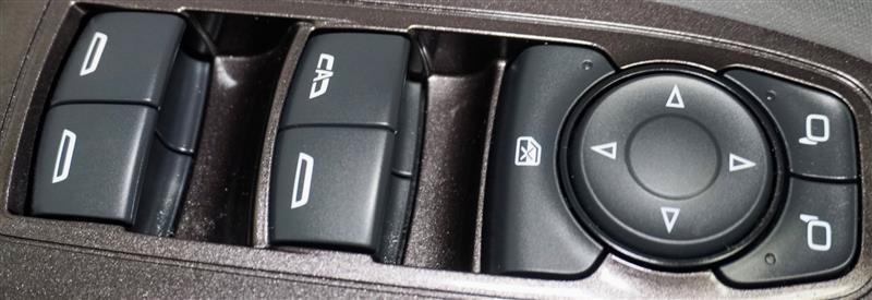 Used 2023 Chevrolet Malibu LT FWD image 30