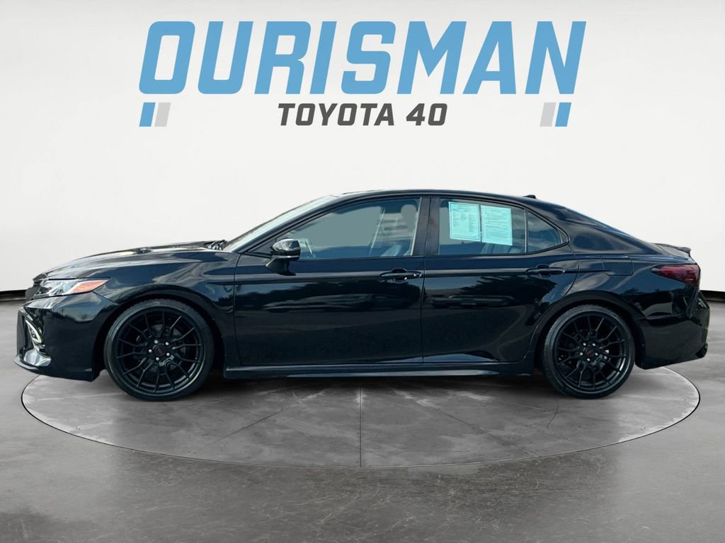 Used 2019 Toyota Camry SE image 4