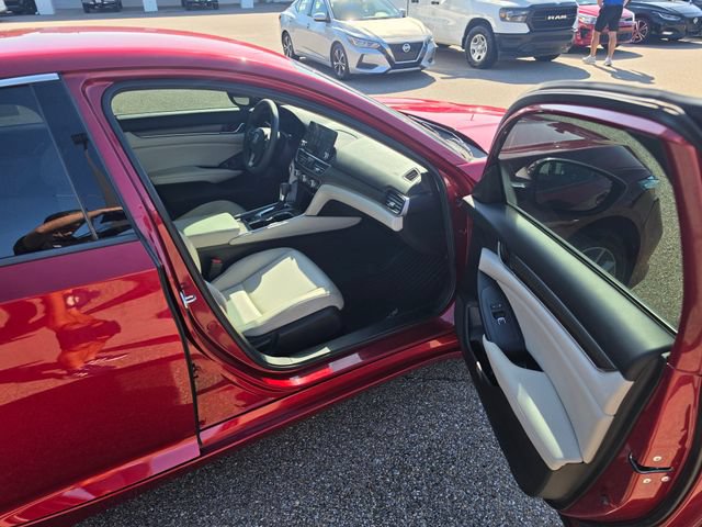 Used 2022 Honda Accord LX image 13