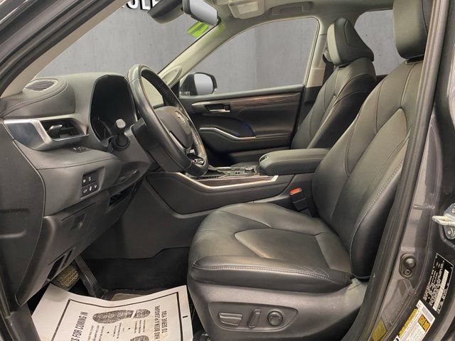 Used 2021 Toyota Highlander Limited AWD/4WD image 8