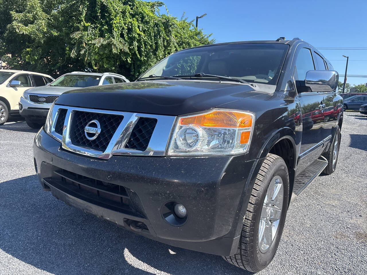 Used 2010 Nissan Armada SE AWD/4WD image 1
