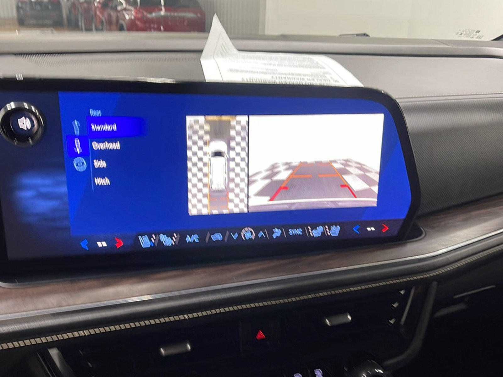 Used 2025 Chevrolet Suburban Premier AWD/4WD image 10