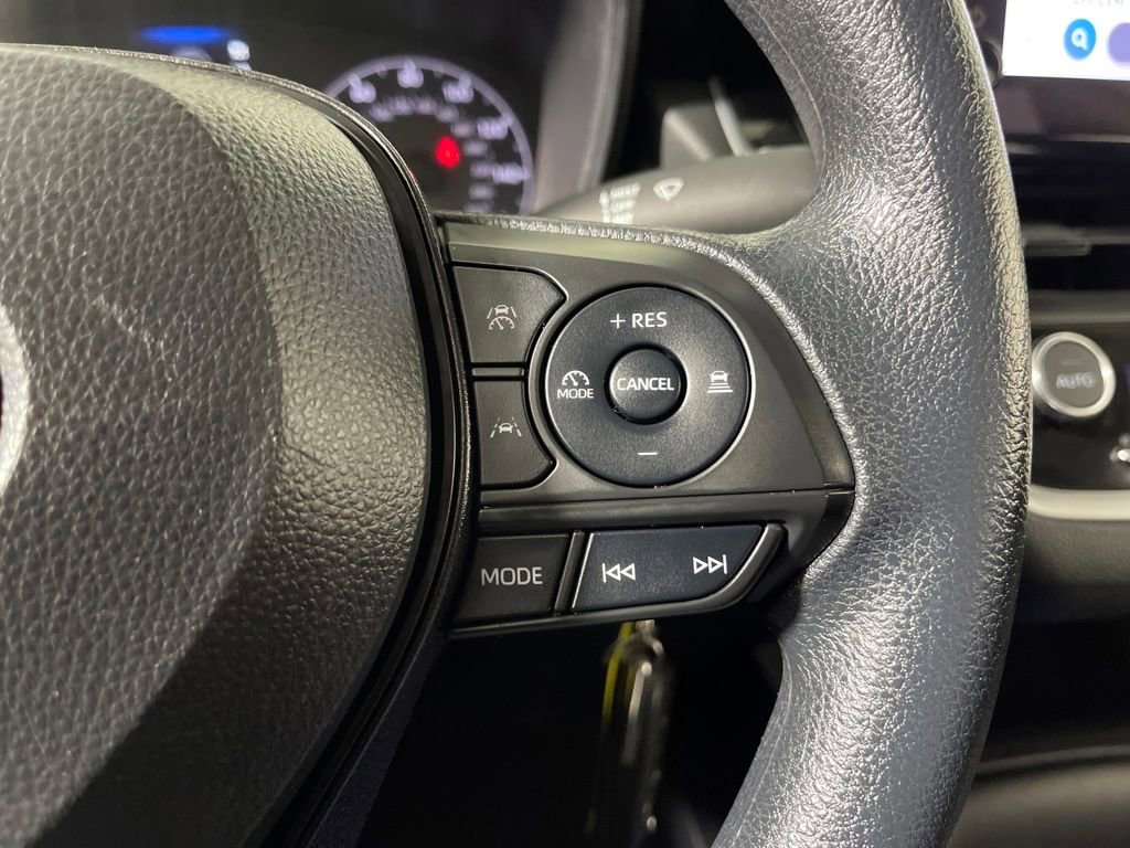 Used 2024 Toyota Corolla LE image 27