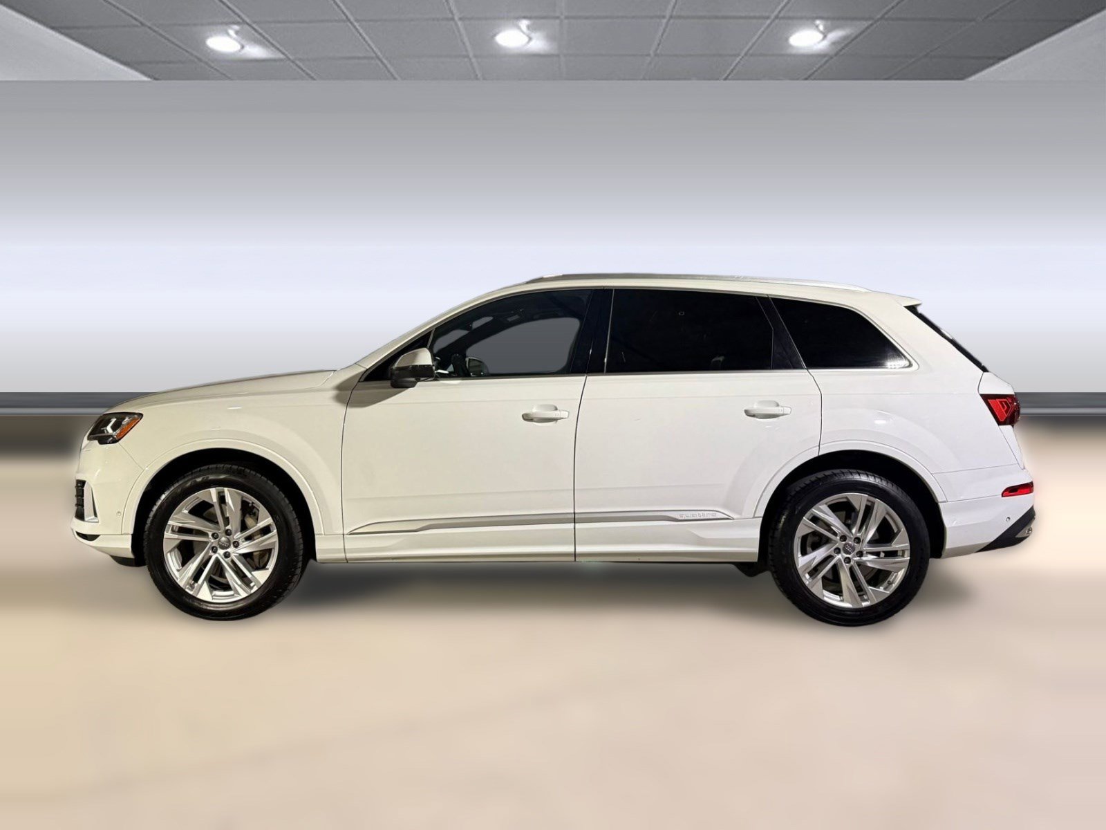 Used 2020 Audi Q7 3.0T Premium Plus image 2