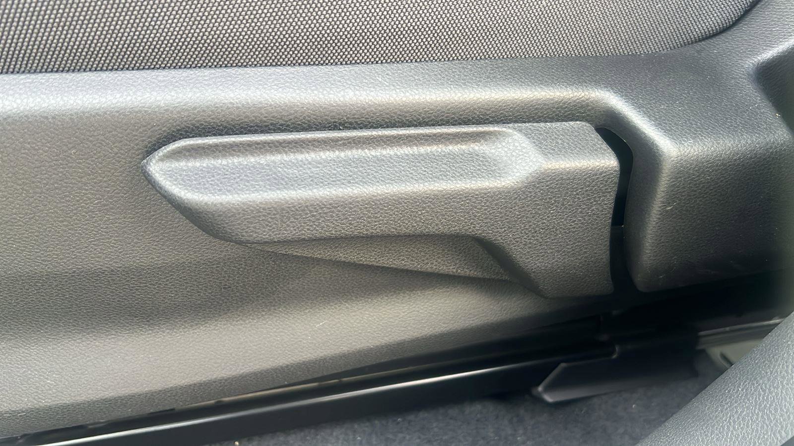 Certified 2025 Subaru Impreza 2.0i image 11