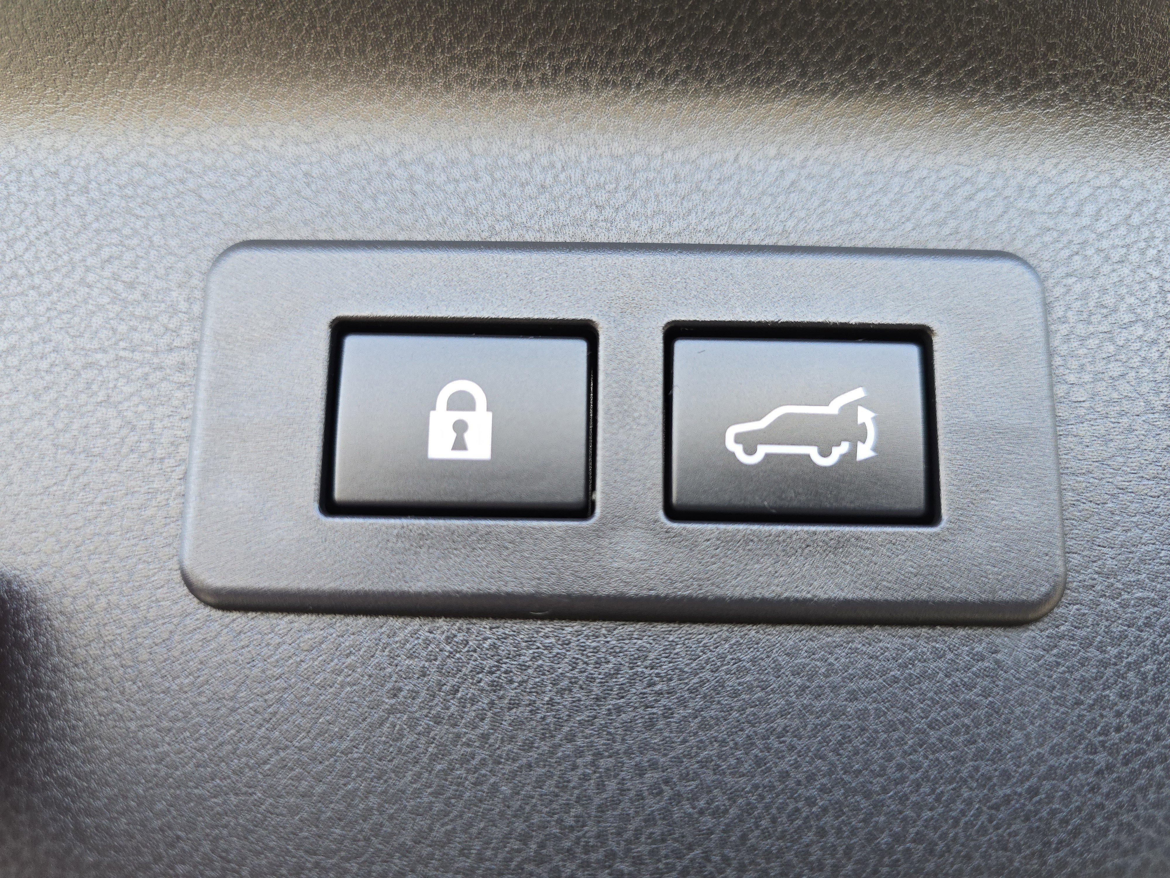 Certified 2025 Subaru Forester Premium w/ Convenience Package #1 image 17