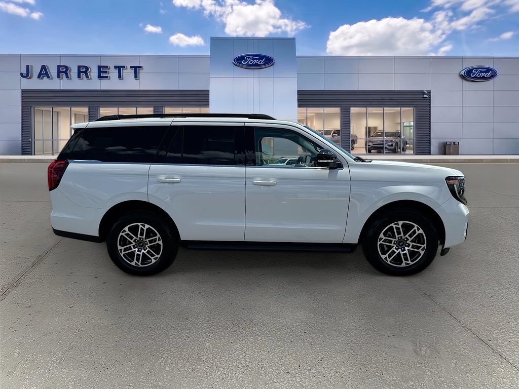 New 2026 Ford Expedition Active RWD image 8