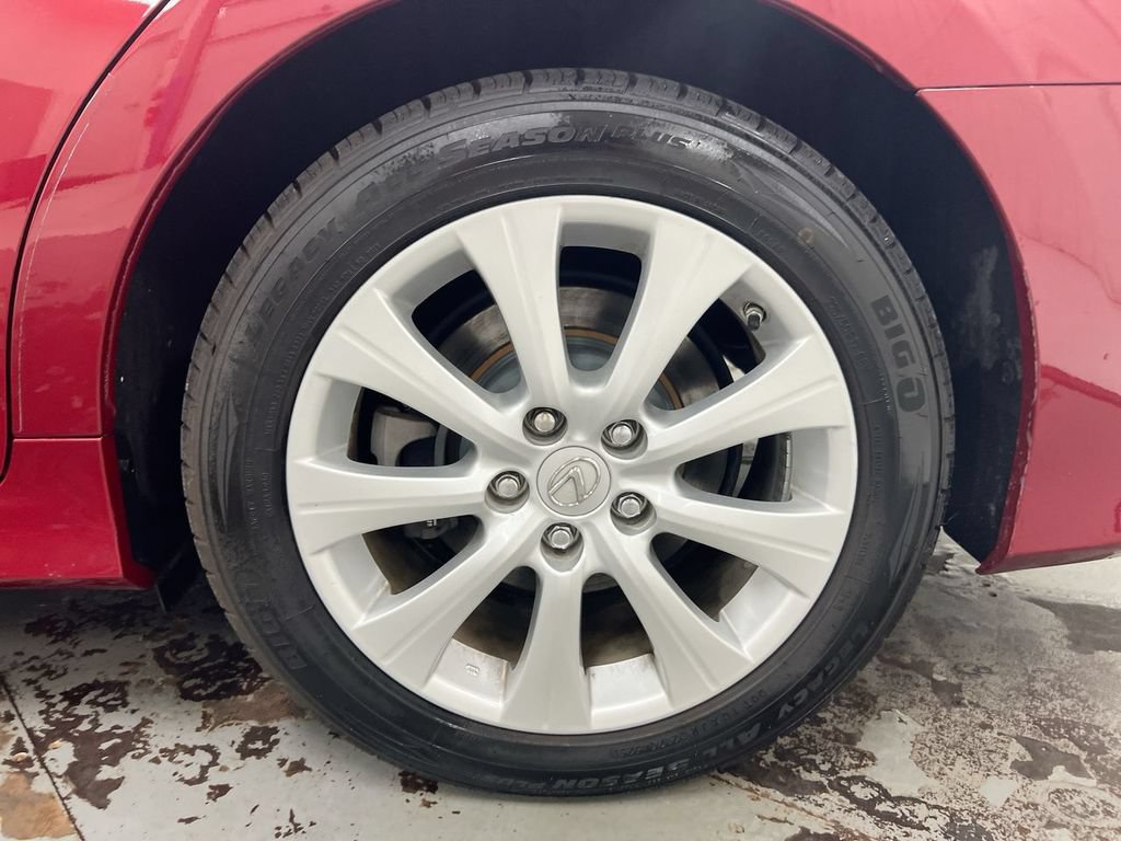 Used 2017 Lexus GS 200t w/ Preferred Accessory Package RWD image 28