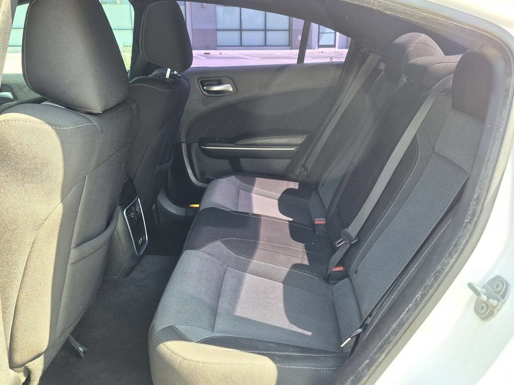 Used 2020 Dodge Charger SXT RWD image 27