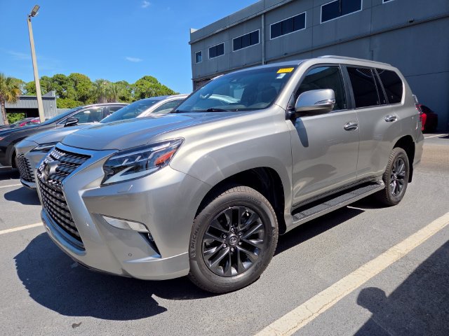 Used 2022 Lexus GX 460 Premium w/ Premium Package AWD/4WD image 3