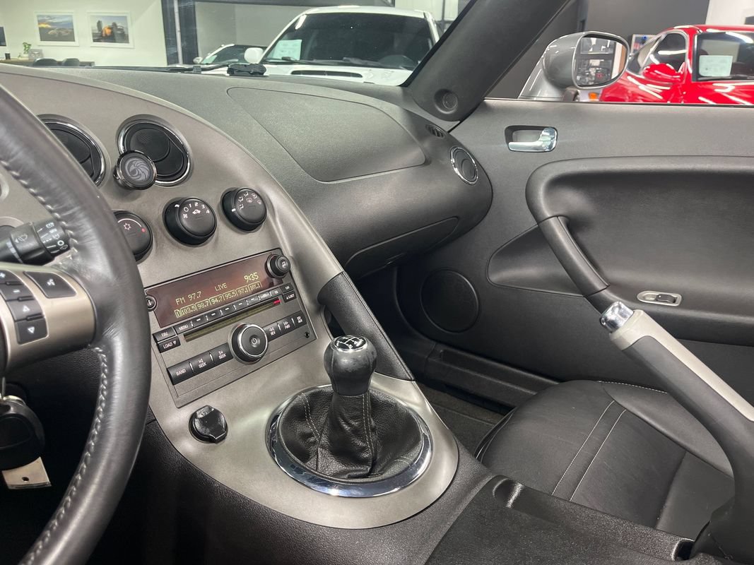 Used 2007 Pontiac Solstice Convertible w/ Premium Package RWD image 46