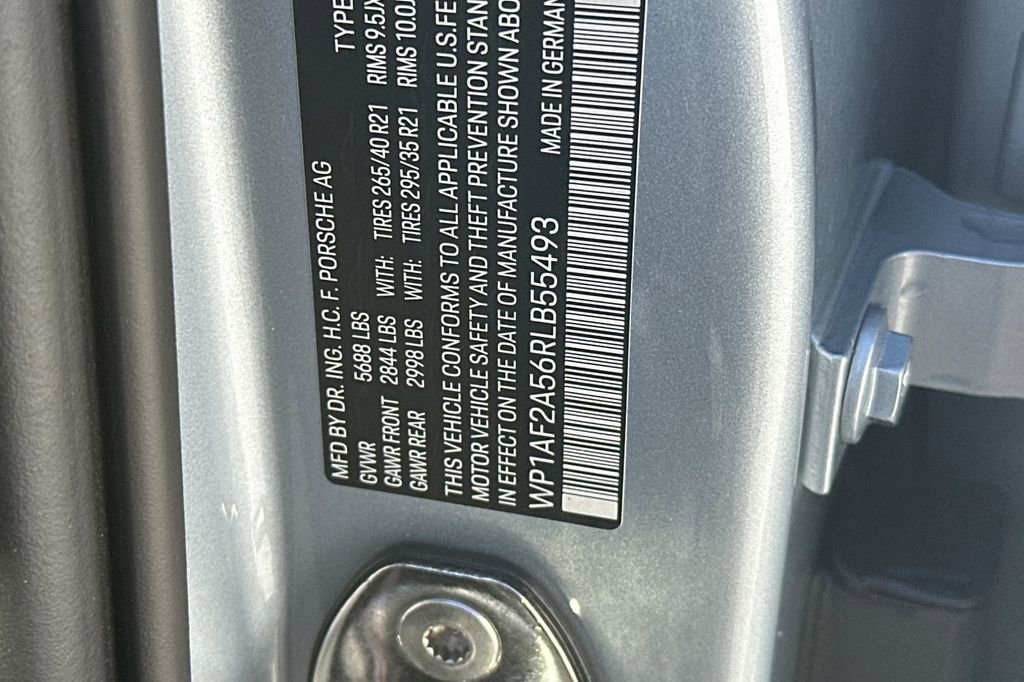 Used 2024 Porsche Macan GTS image 28