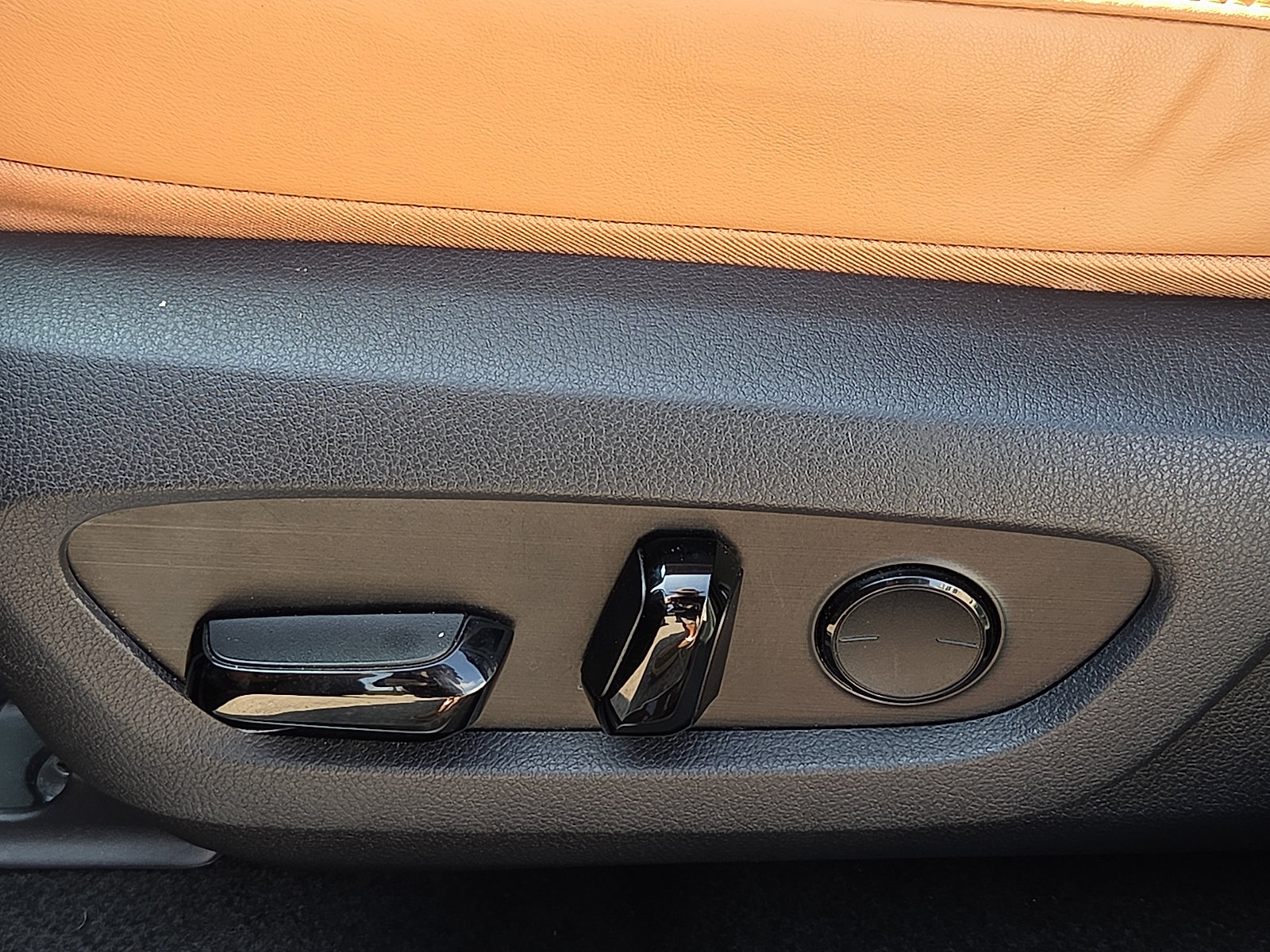 Used 2024 Lexus NX 250 FWD image 14