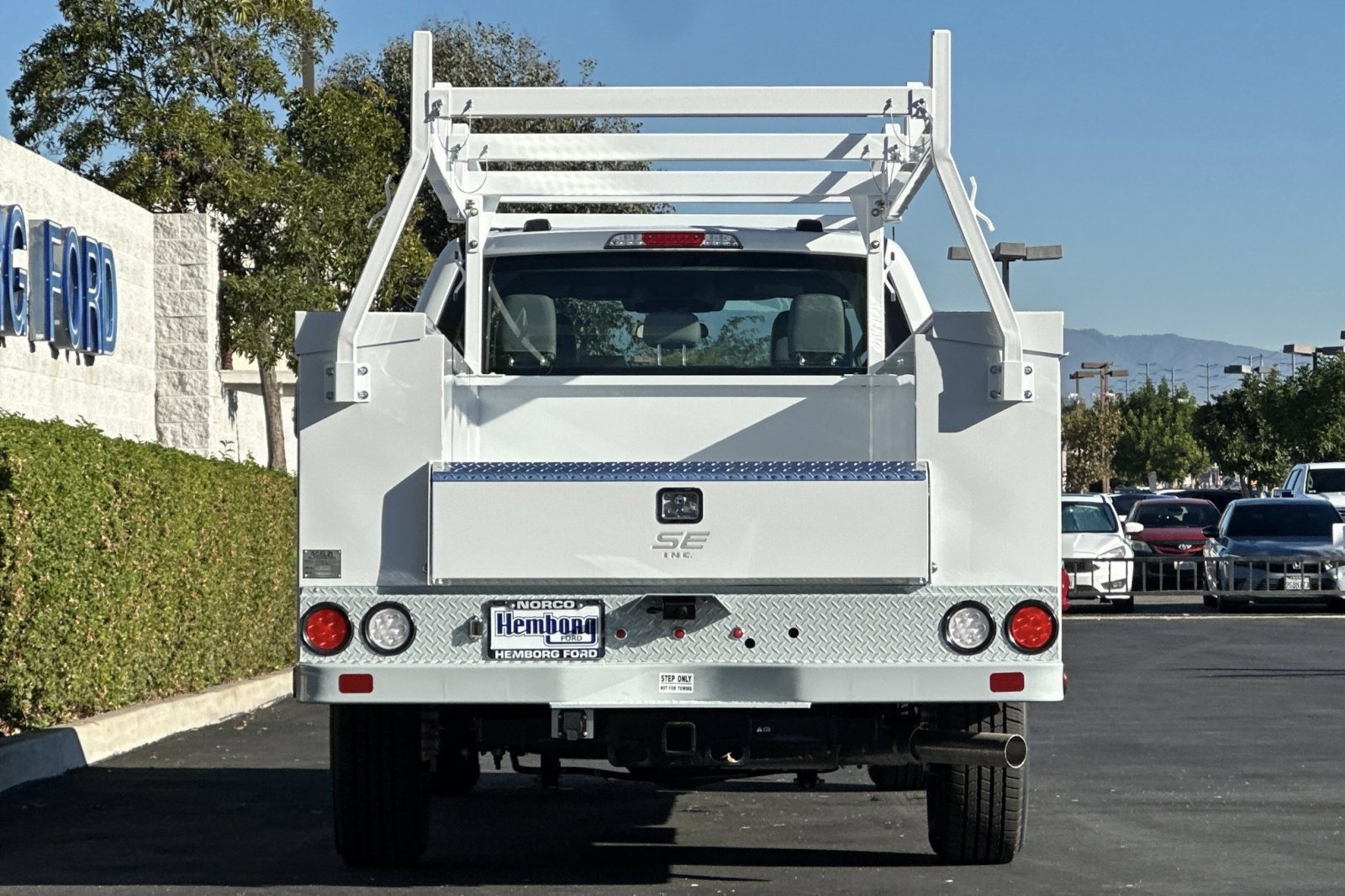 New 2026 Ford F250 XL w/ XL Chrome Package image 5