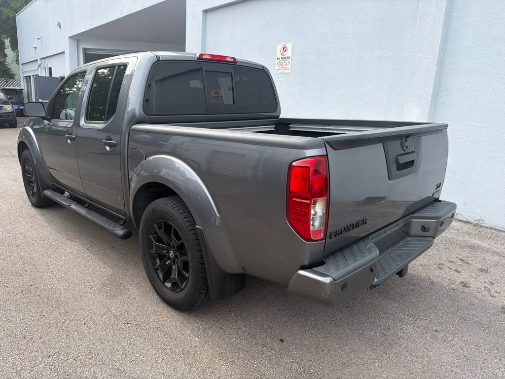 Certified 2021 Nissan Frontier SV w/ Midnight Edition Floor Mats RWD image 4