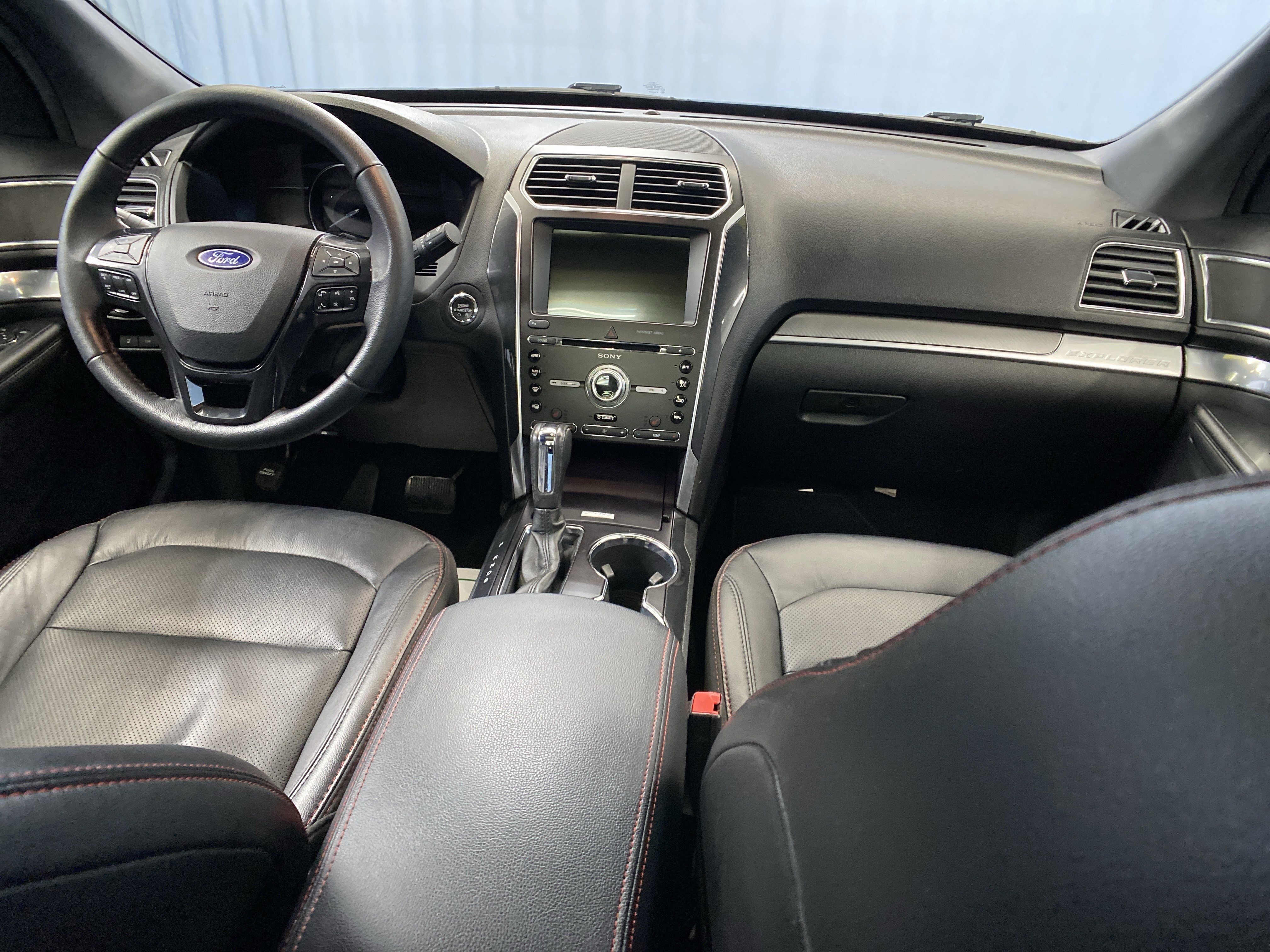Used 2018 Ford Explorer Sport image 41