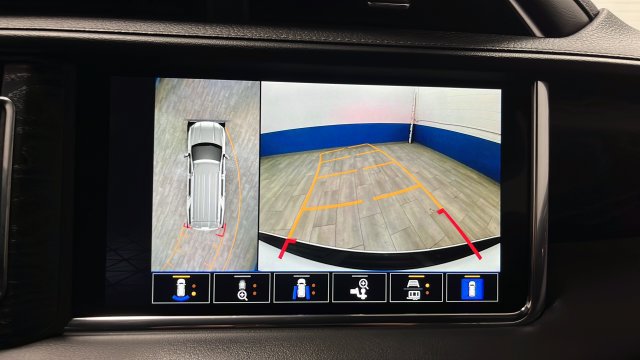 Used 2023 GMC Yukon Denali AWD/4WD image 14