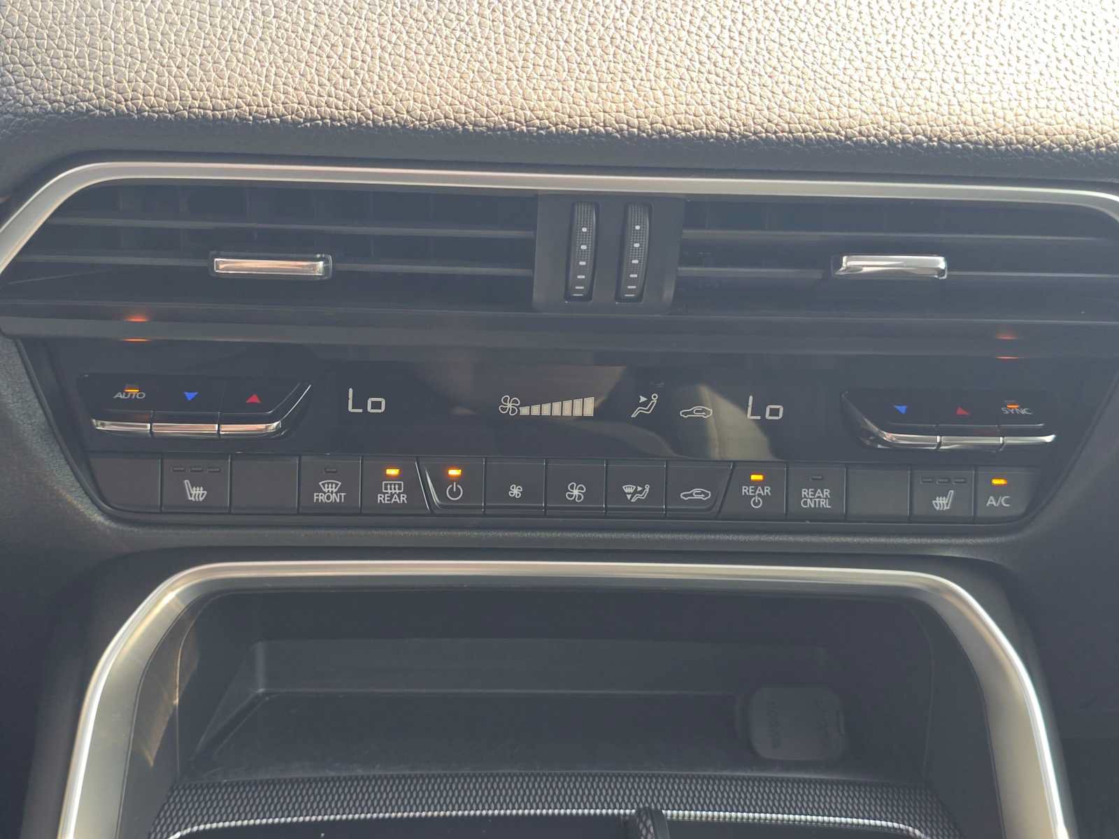 Used 2024 MAZDA CX-90 Plug-In Hybrid w/ Preferred AWD/4WD image 30