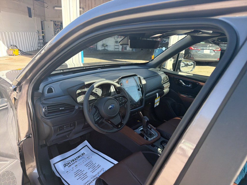 Used 2025 Subaru Forester Touring w/ Popular Package - Touring AWD/4WD image 15