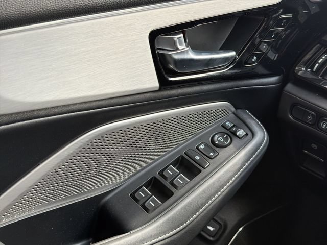 Used 2023 Acura MDX SH-AWD w/ Technology Package image 17