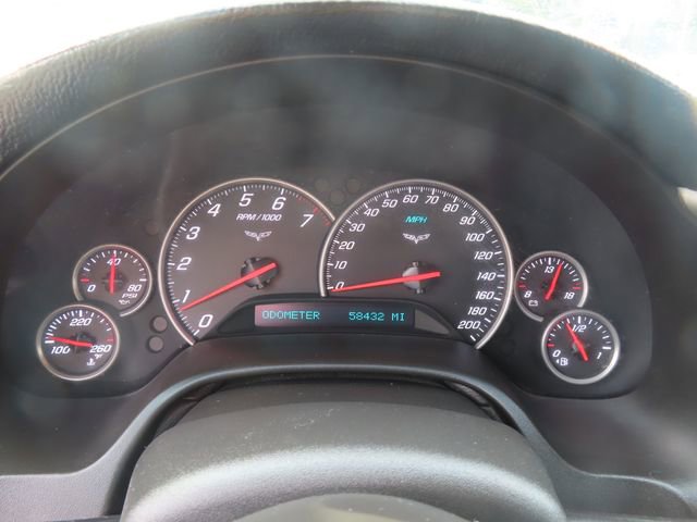 Used 2005 Chevrolet Corvette Coupe w/ Preferred Equipment Group image 17