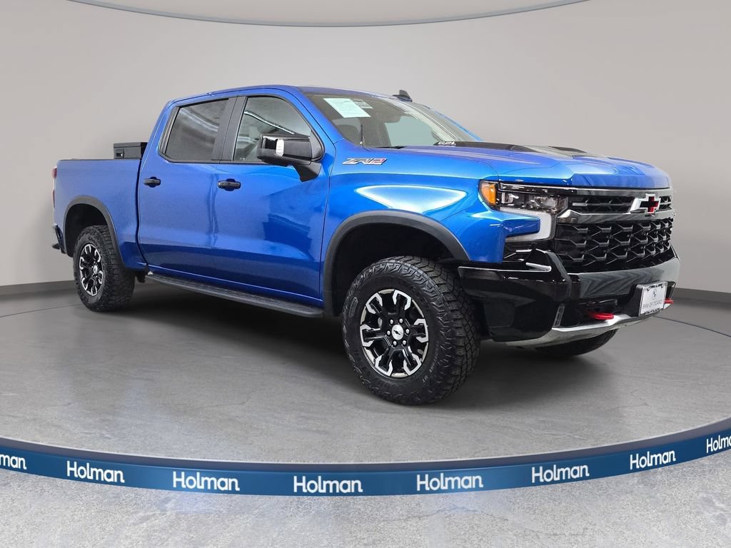 Used 2022 Chevrolet Silverado 1500 ZR2 w/ Technology Package AWD/4WD image 3