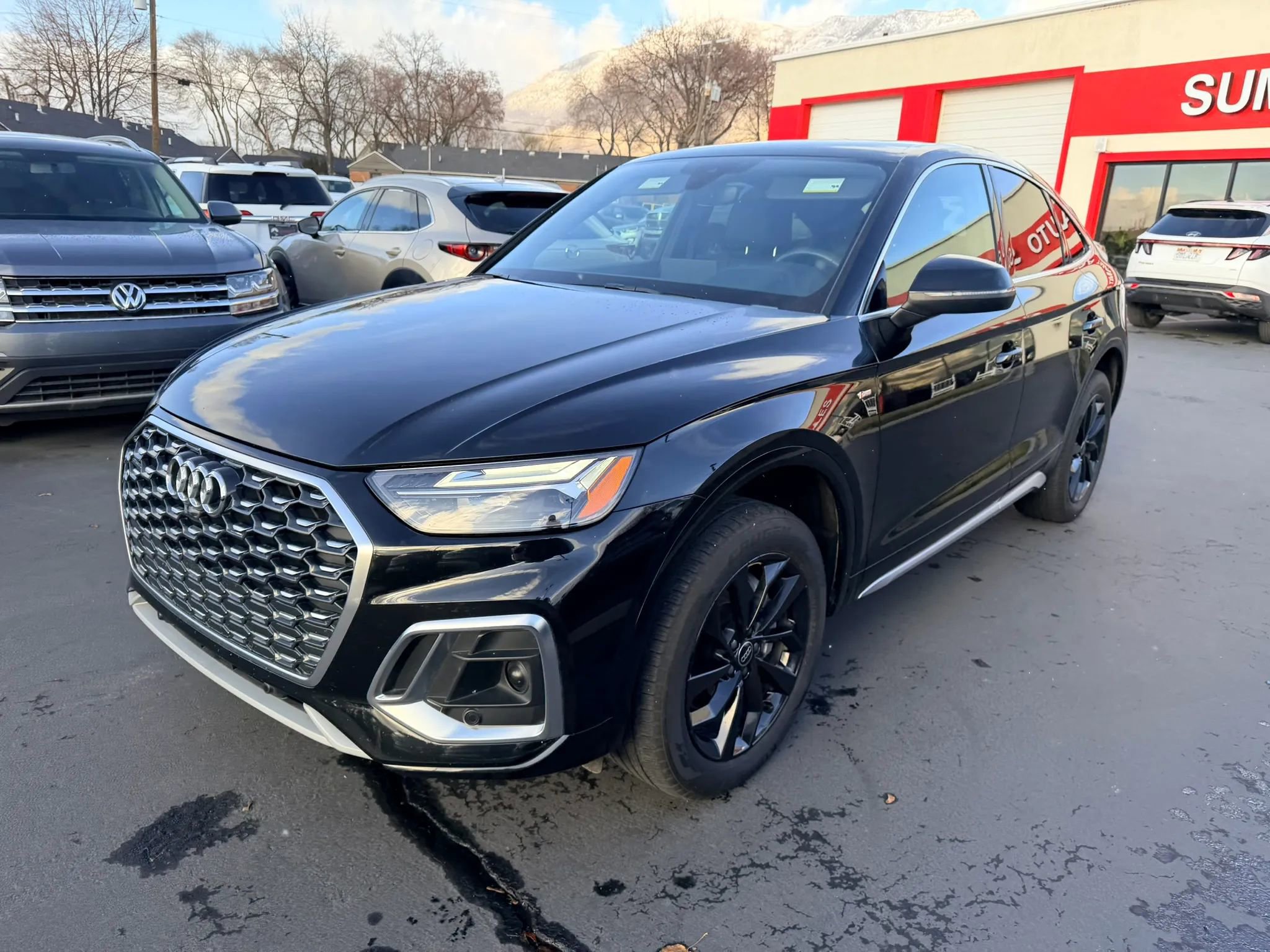 Used 2024 Audi Q5 2.0T Premium w/ Convenience Package image 8