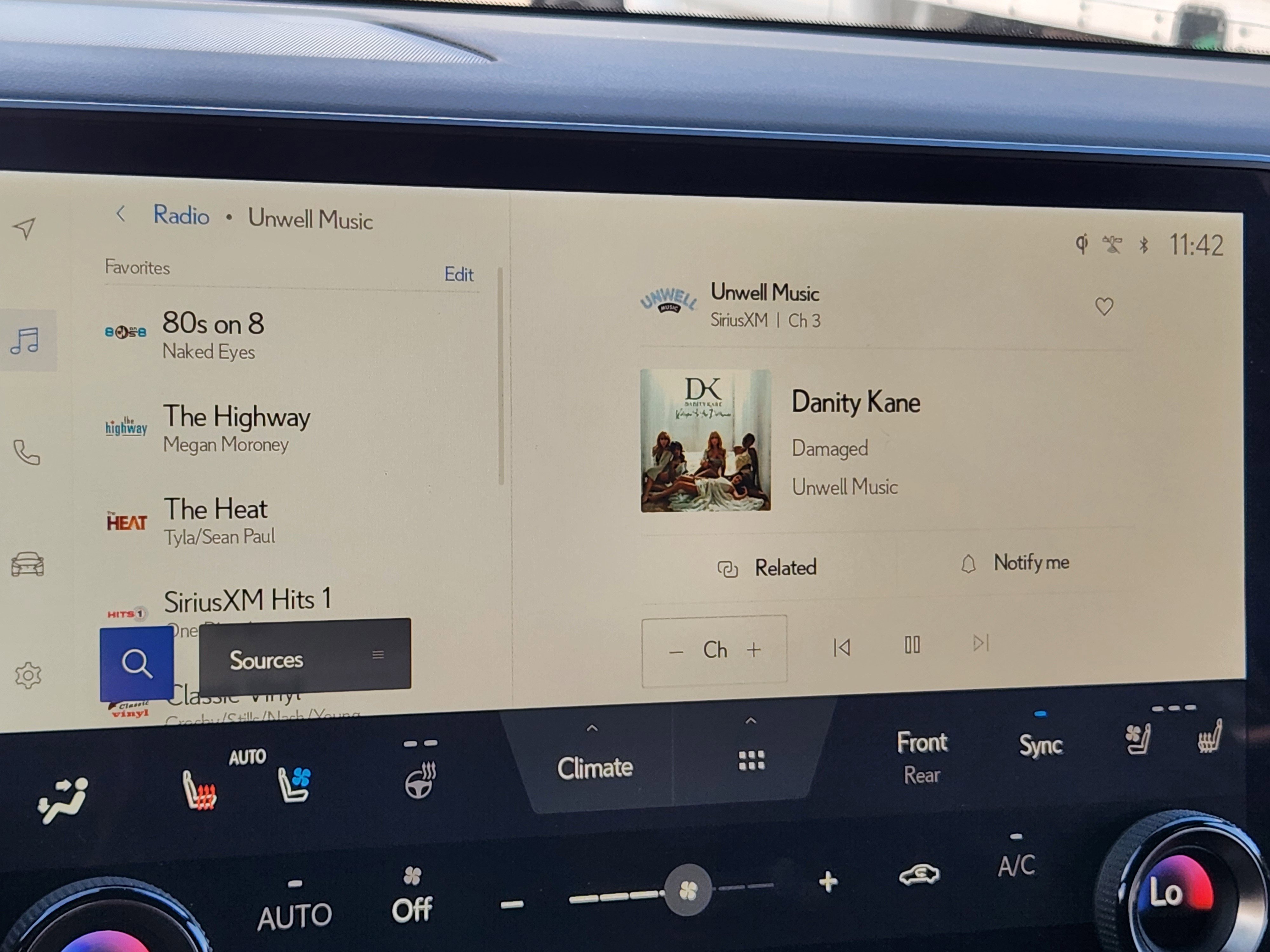 Used 2024 Lexus RX 500h F Sport w/ Convenience Package image 22