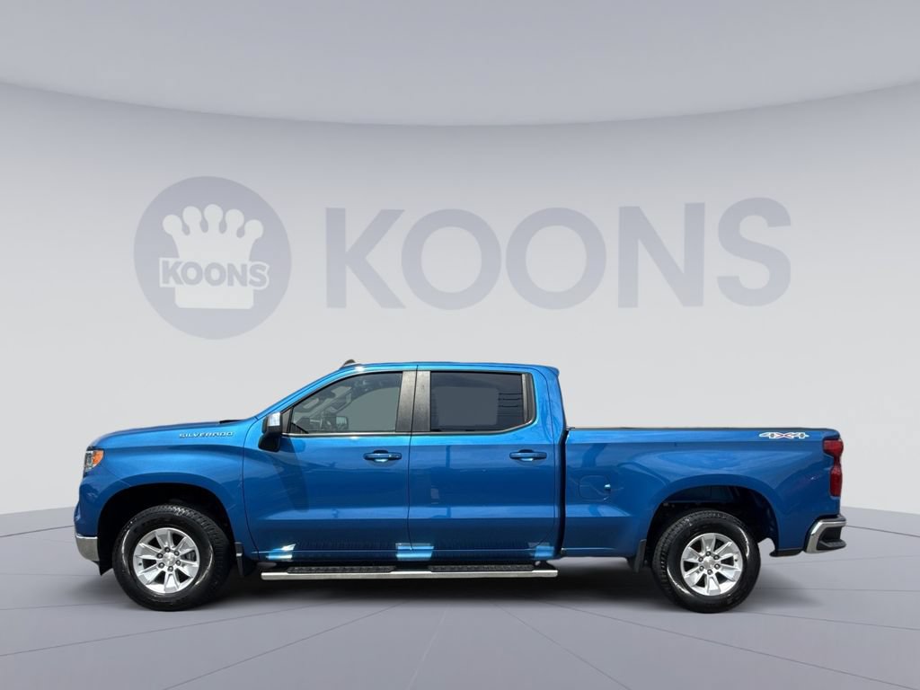 Used 2022 Chevrolet Silverado 1500 LT AWD/4WD image 2