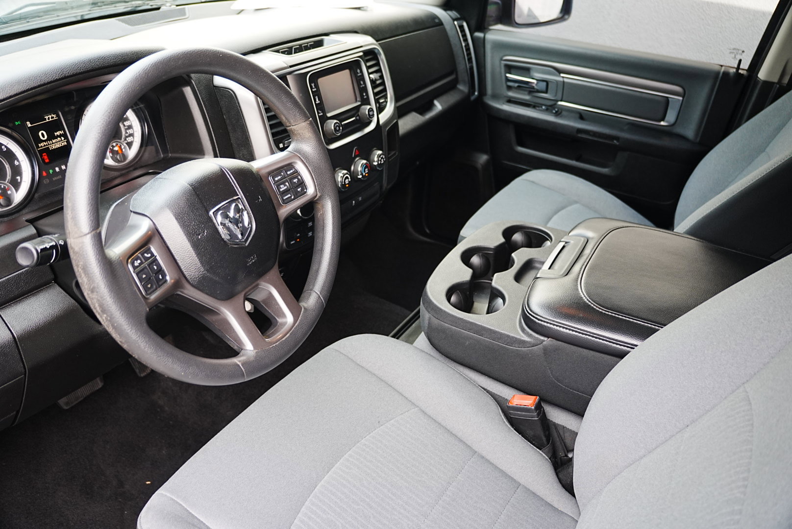 Used 2021 RAM 1500 Classic SLT image 8