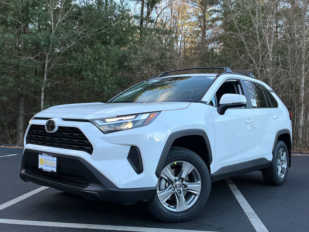 New 2025 Toyota RAV4 XLE w/ Convenience Package